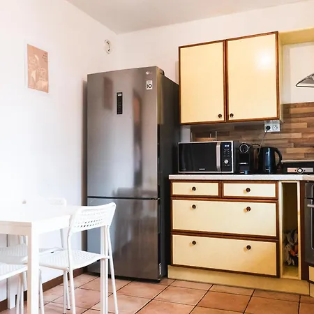 Pure - En Collocation شقة